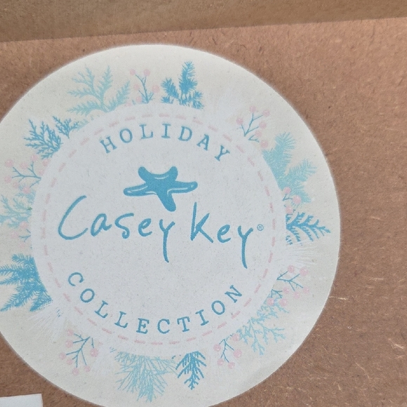 Holiday Pink Flamingo with Santa Hat Decor 2 Pc Set - Picture 2 of 9